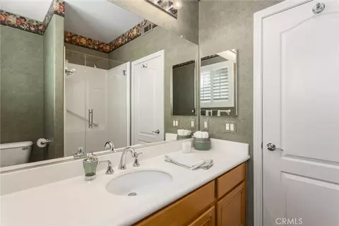 Bath - 1574 Upland Hills Dr N, Upland, CA 91784 photo 3 of 6