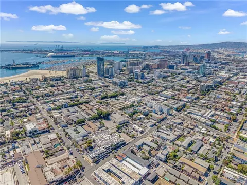 View/Area - 940 E 3rd #21, Long Beach, CA 90802 photo 5 of 7