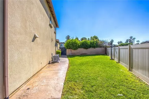 Exterior - 3020 Campania Ter, Riverside, CA 92503 photo 12 of 15