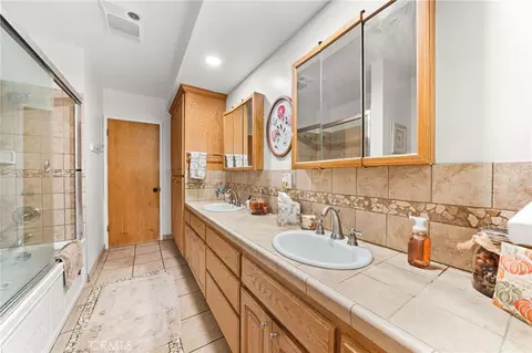 Bath - 6614 Summit, Highland, CA 92346 photo 1 of 3