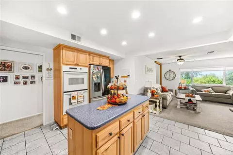 Kitchen - 6614 Summit, Highland, CA 92346 photo 4 of 4