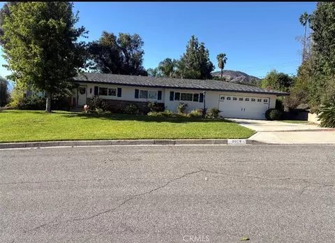 6614 Summit, Highland, CA 92346