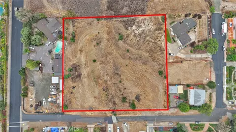3255 Howe St, Corona, CA 92881 photo 2