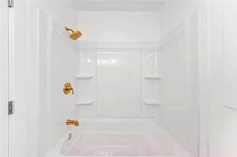 Bath - 10033 Del Mar Ave, Montclair, CA 91763 photo 2 of 3