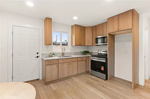 Kitchen - 10033 Del Mar Ave, Montclair, CA 91763 photo 3 of 3