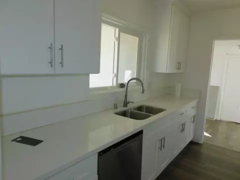 Kitchen - 37016 Yermo Rd, Yermo, CA 92398 photo 4 of 5