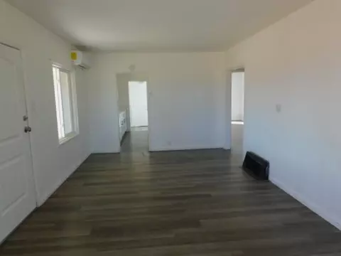 Living - 37016 Yermo Rd, Yermo, CA 92398 photo 3 of 4
