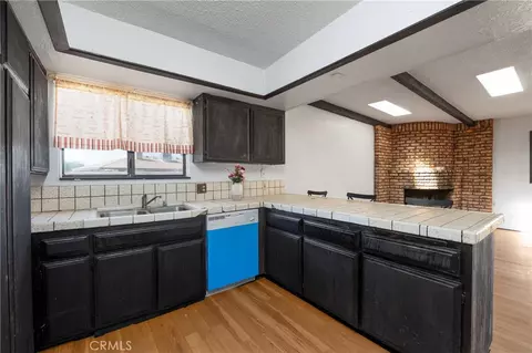 Kitchen - 14580 Keota, Apple Valley, CA 92307 photo 2 of 2