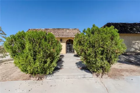 Exterior - 14580 Keota, Apple Valley, CA 92307 photo 3 of 5