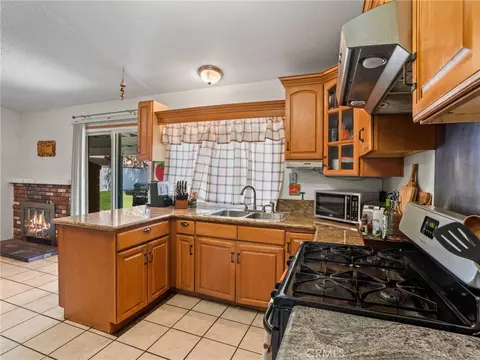 Kitchen - 909 S Vine Ave, Bloomington, CA 92316 photo 3 of 3
