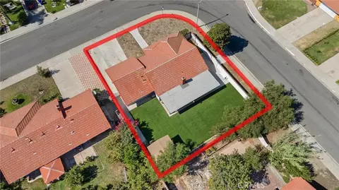View/Area - 909 S Vine Ave, Bloomington, CA 92316 photo 4 of 15