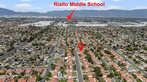 View/Area - 909 S Vine Ave, Bloomington, CA 92316 photo 10 of 15