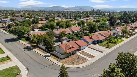 View/Area - 909 S Vine Ave, Bloomington, CA 92316 photo 15 of 15