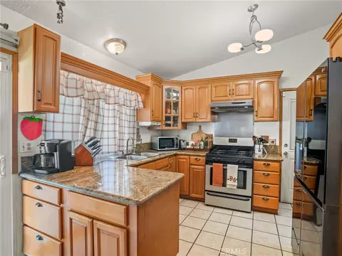 Kitchen - 909 S Vine Ave, Bloomington, CA 92316 photo 1 of 3