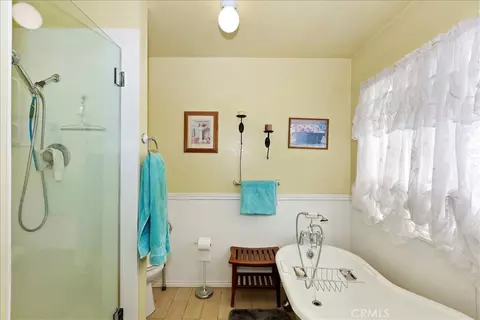 Bath - 18014 Talisman St, Hesperia, CA 92345 photo 1 of 3