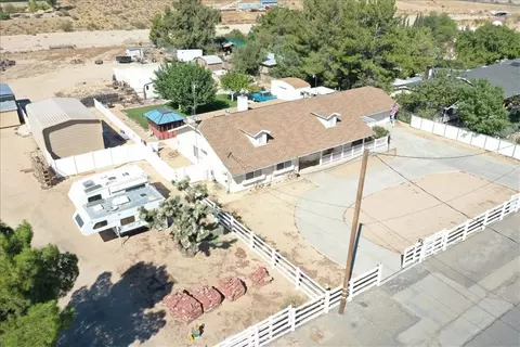 View/Area - 18014 Talisman St, Hesperia, CA 92345 photo 2 of 12