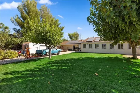 Exterior - 18014 Talisman St, Hesperia, CA 92345 photo 7 of 8