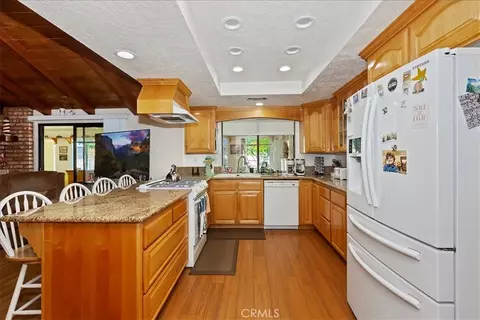 Kitchen - 18014 Talisman St, Hesperia, CA 92345 photo 1 of 3