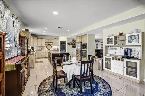 Dining - 18689 Hawkhill, Perris, CA 92570 photo 3 of 4