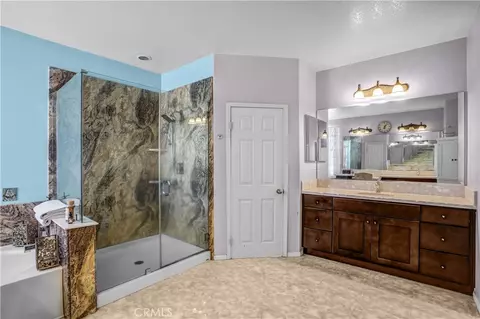 Bath - 18689 Hawkhill, Perris, CA 92570 photo 3 of 3