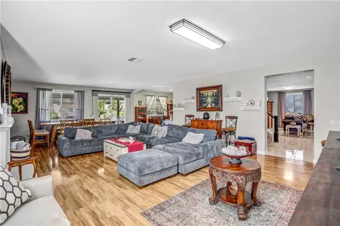 Living - 18689 Hawkhill, Perris, CA 92570 photo 1 of 5