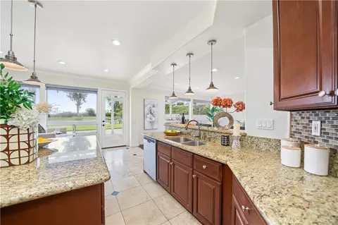 Kitchen - 19779 Arbor Rdg, Walnut, CA 91789 photo 5 of 6