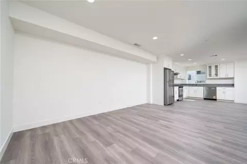 Living - 6837 N Haskell Ave, Van Nuys, CA 91406 photo 1 of 5