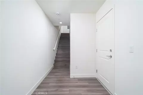 Entry Way - 6837 N Haskell Ave, Van Nuys, CA 91406 photo 2 of 4