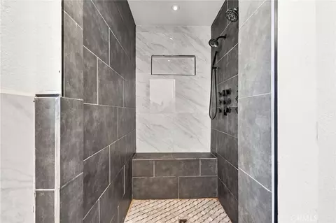 Bath - 4120 Crestview Dr, Norco, CA 92860 photo 3 of 3