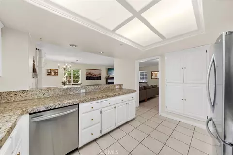 Kitchen - 5706 Lodgepole, Wrightwood, CA 92397 photo 5 of 6