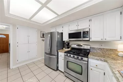 Kitchen - 5706 Lodgepole, Wrightwood, CA 92397 photo 6 of 6