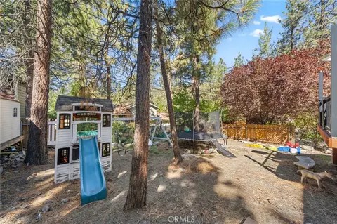 Exterior - 5706 Lodgepole, Wrightwood, CA 92397 photo 17 of 19