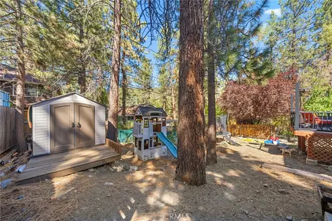 Exterior - 5706 Lodgepole, Wrightwood, CA 92397 photo 14 of 19