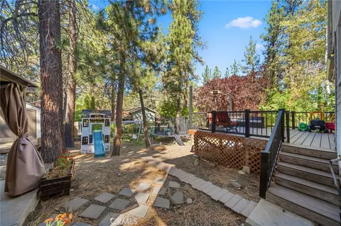 Exterior - 5706 Lodgepole, Wrightwood, CA 92397 photo 13 of 19