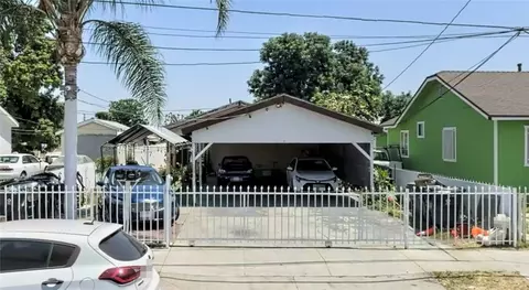 8820 Beach, Los Angeles, CA 90002