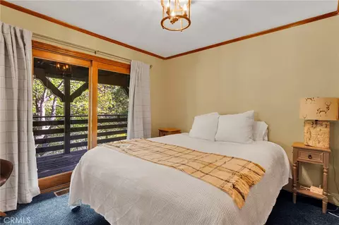 Bedroom - 915 Trinity, Lake Arrowhead, CA 92352 photo 4 of 8