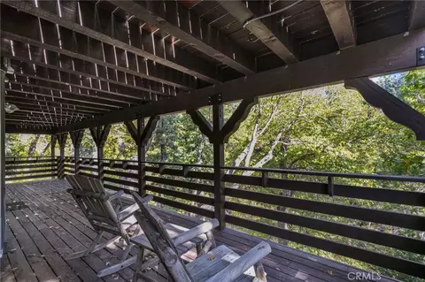 Exterior - 915 Trinity, Lake Arrowhead, CA 92352 photo 11 of 15
