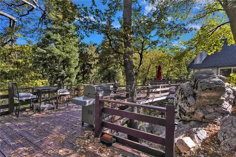 Exterior - 915 Trinity, Lake Arrowhead, CA 92352 photo 13 of 15