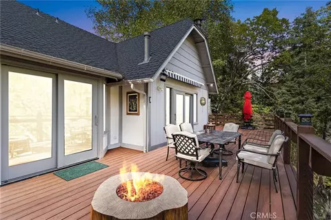 Exterior - 915 Trinity, Lake Arrowhead, CA 92352 photo 4 of 15