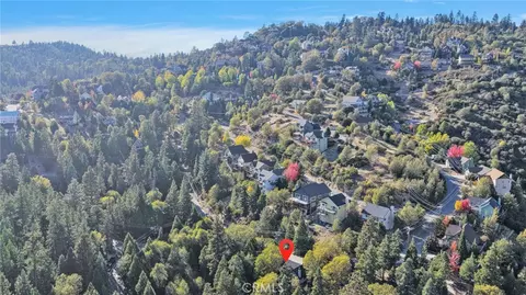 View/Area - 915 Trinity, Lake Arrowhead, CA 92352 photo 4 of 4