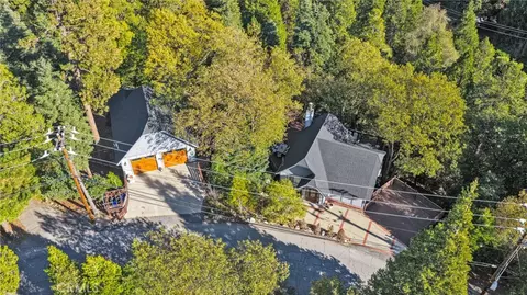 View/Area - 915 Trinity, Lake Arrowhead, CA 92352 photo 1 of 4