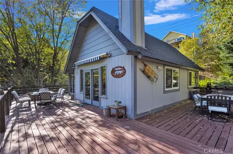 Exterior - 915 Trinity, Lake Arrowhead, CA 92352 photo 10 of 15