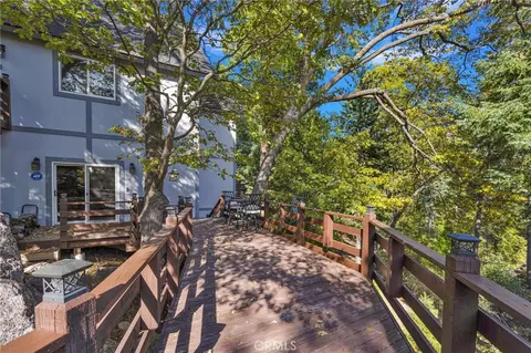 Exterior - 915 Trinity, Lake Arrowhead, CA 92352 photo 12 of 15