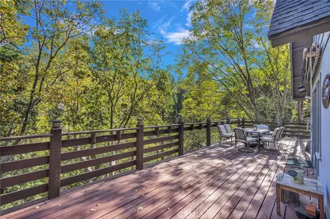 Exterior - 915 Trinity, Lake Arrowhead, CA 92352 photo 6 of 15