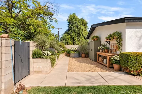 Exterior - 24 S Ash St, Redlands, CA 92373 photo 5 of 7