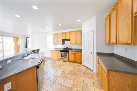 Kitchen - 11797 Maywood, Adelanto, CA 92301 photo 1 of 2