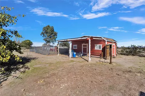 Exterior - 13585 Paramount, Phelan, CA 92371 photo 13 of 24