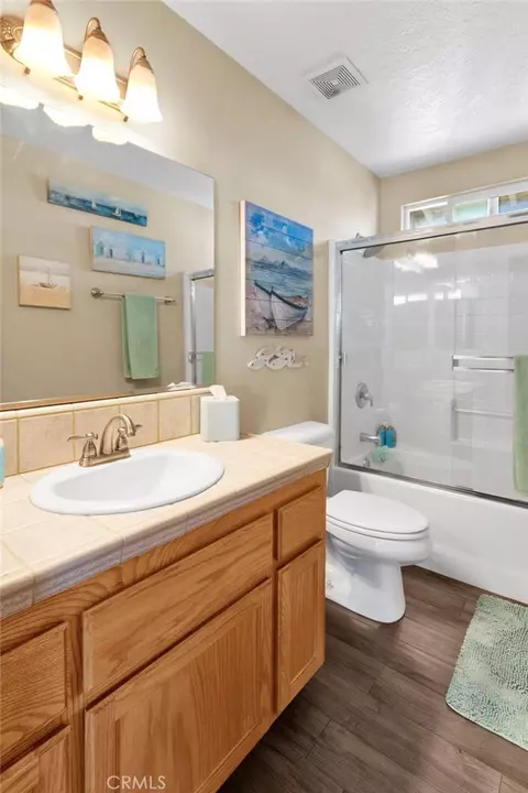 Bath - 13585 Paramount, Phelan, CA 92371 photo 4 of 4