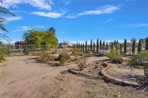 Exterior - 13585 Paramount, Phelan, CA 92371 photo 19 of 24