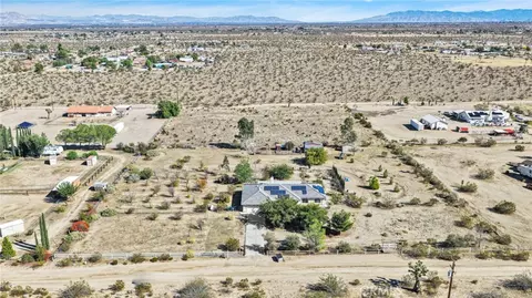 View/Area - 13585 Paramount, Phelan, CA 92371 photo 2 of 9